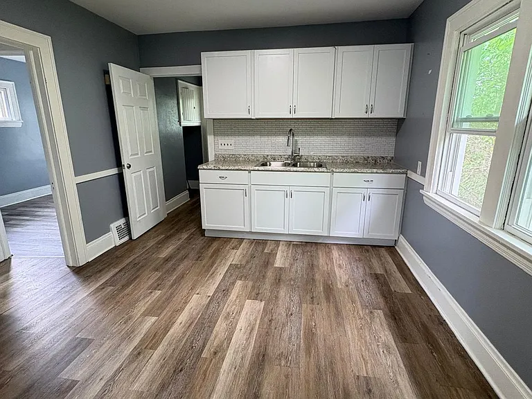 9101 Easton Ave #2 — Photo 6