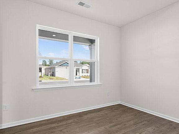 4th image of 308 Maddox Drive