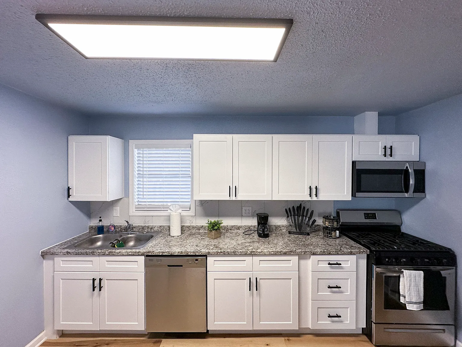 3 bed, 2.0 bath, 1200 sqft, $776 — Photo 4