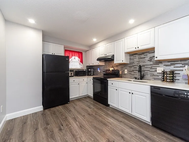 180 Main St #6109 — Photo 4