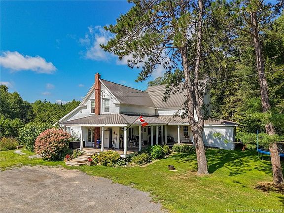 3rd image of 41 Upper Stoneridge Rd
