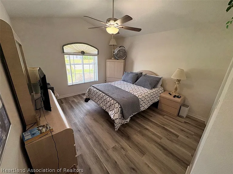 131 Orange Rd NE — Photo 11