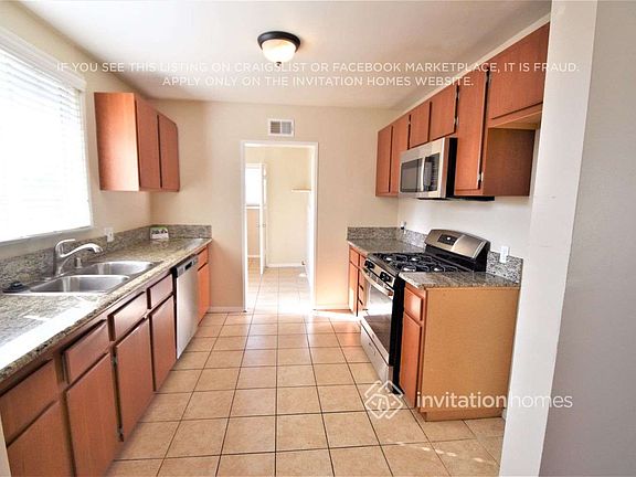 5th image of 736 E Newburgh St