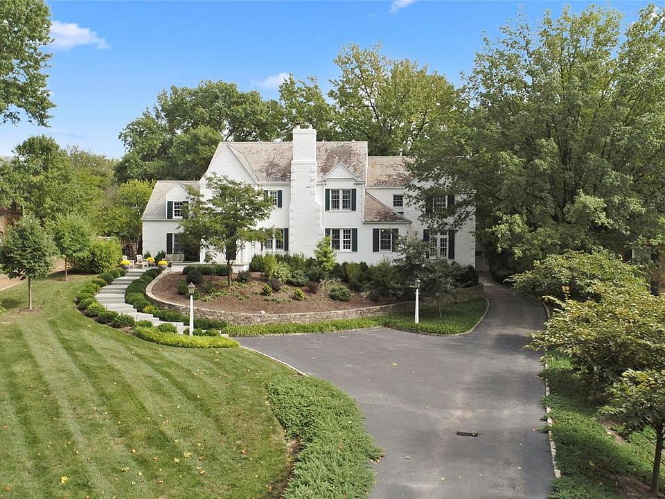 1st image of 34 Fair Oaks Dr