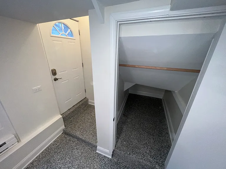 3339 W Berteau Ave #2 — Photo 4