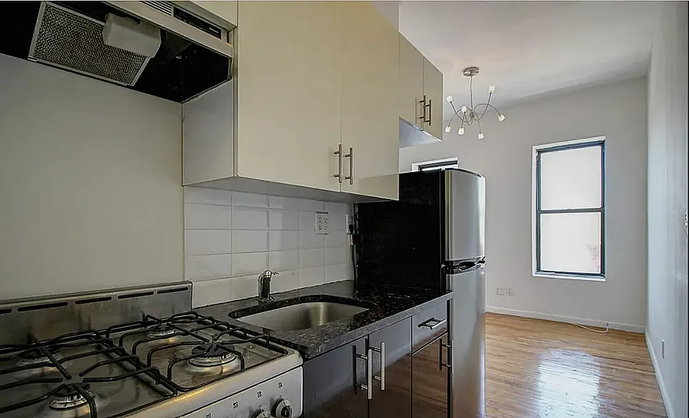 36 Cooper St — Photo 2