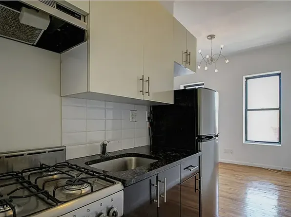 36 Cooper St, Brooklyn, NY