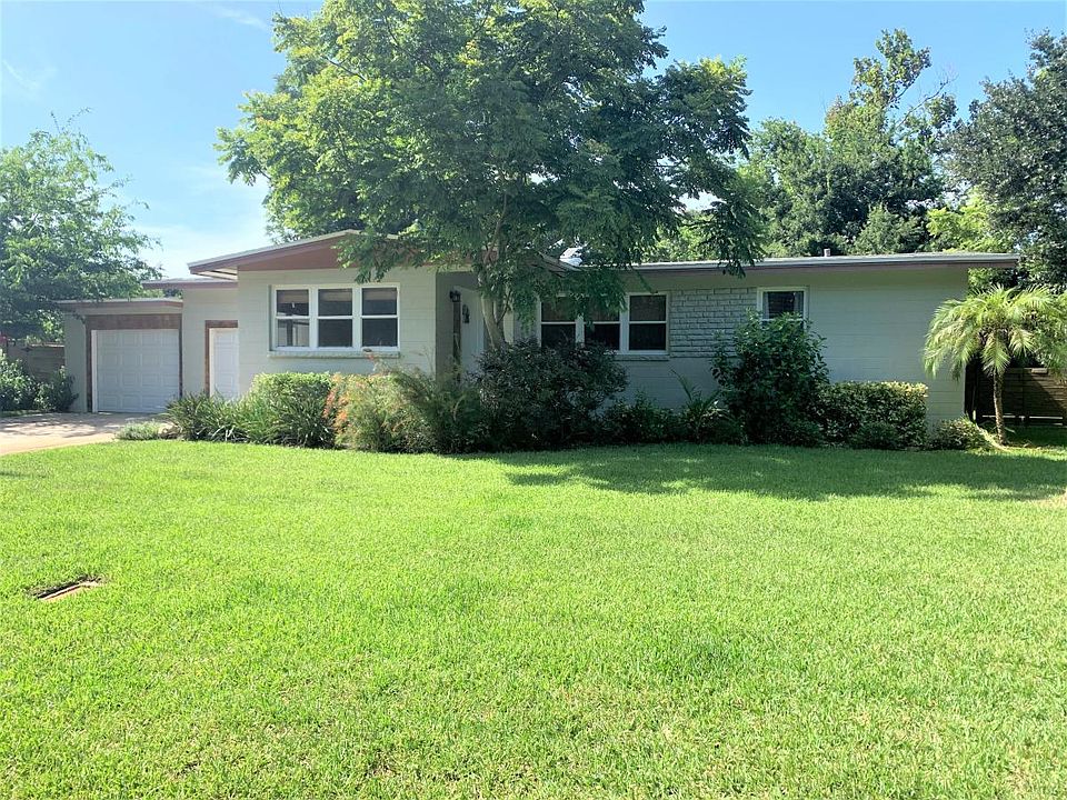 1st image of 10 Anastasia Park Dr