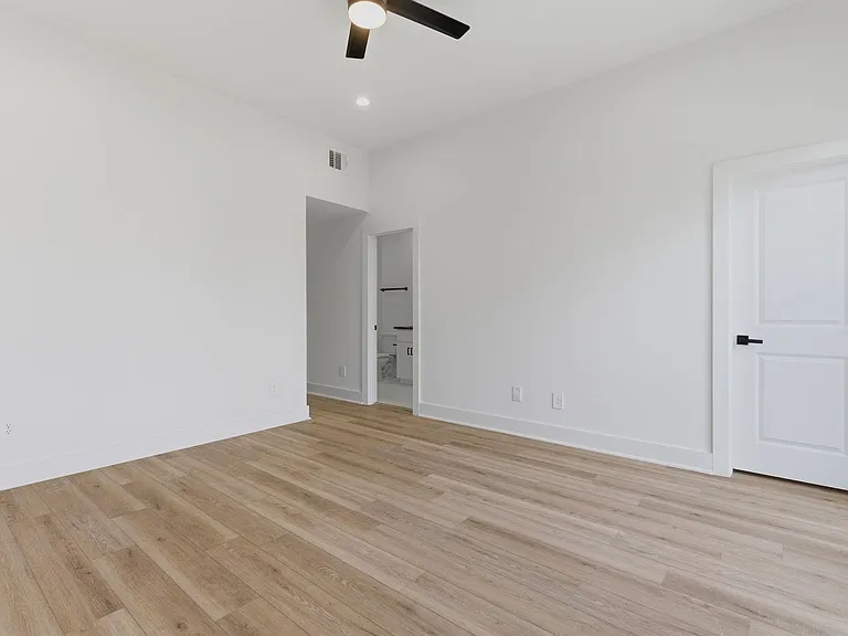 2915 Crane St #B — Photo 11