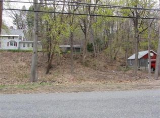 4 Ludlow Rd, South Hadley, MA 01075