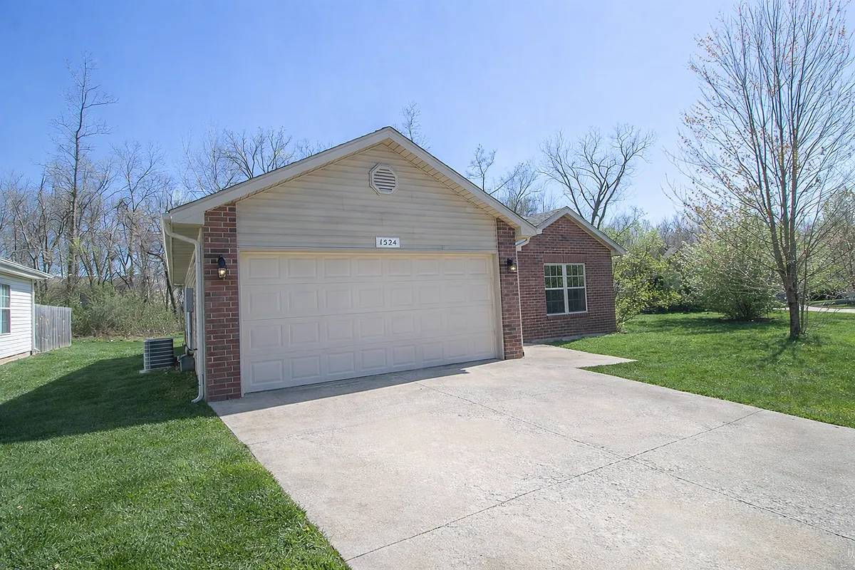 Building Photo - 1524 Bodie Dr