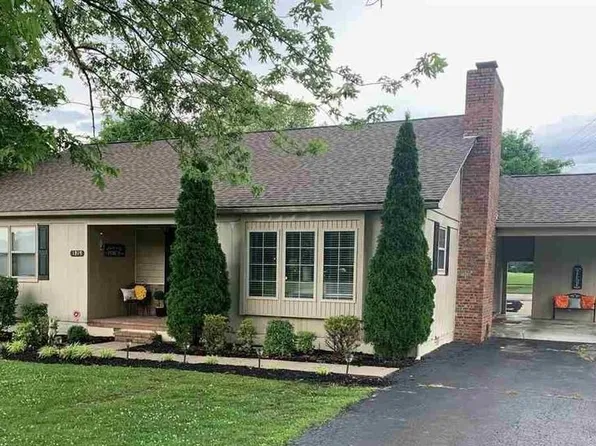 1319 Shelby McCallum Dr, Benton, KY 42025
