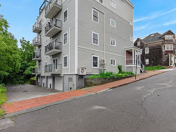 3rd image of 24 Brackett Street #1