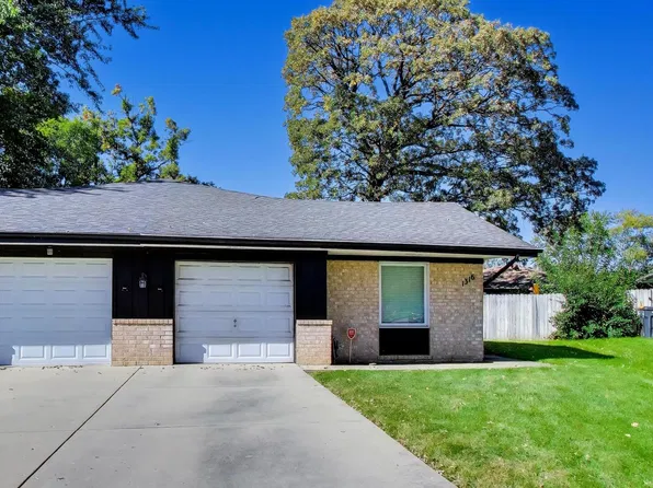1316 Beverly Ln, Streamwood, IL 60107