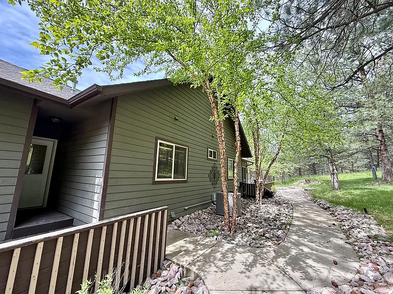 15284 Savik Ln — Photo 26