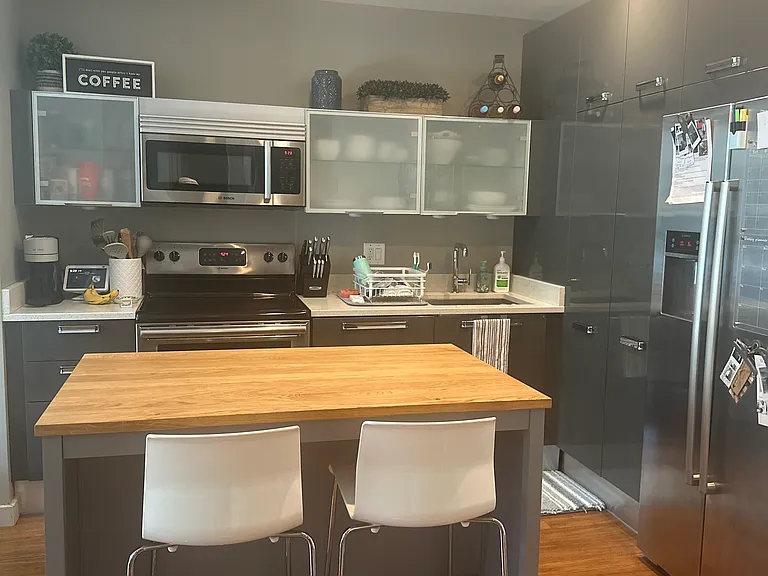 691 Massachusetts Ave — Photo 2