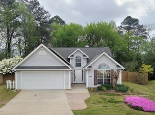 1842 Live Oak Ln, Hampton, GA