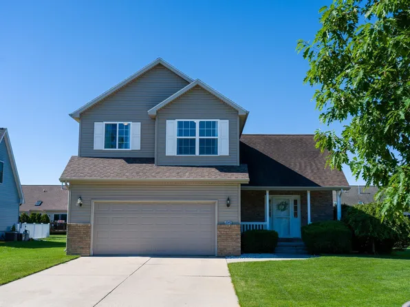 1646 Abbey Ct, Mount Pleasant, MI 48858