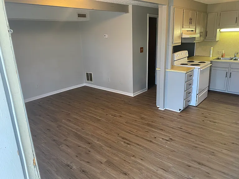 3209 Weaver Pike #5 — Photo 3