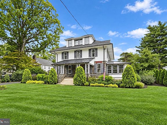 4th image of 2919 Mapleshade Rd