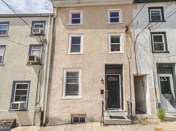 150 Grape St, Philadelphia, PA 19127