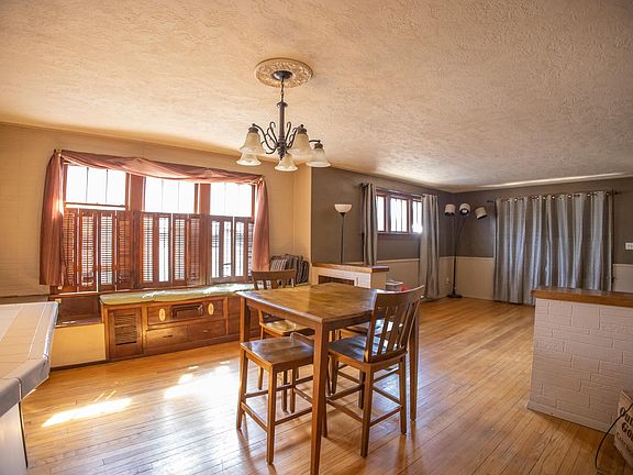 5th image of 1508 Douglas Ave