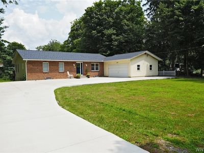 7673 Back Creek Rd, Hamburg, NY, 14075