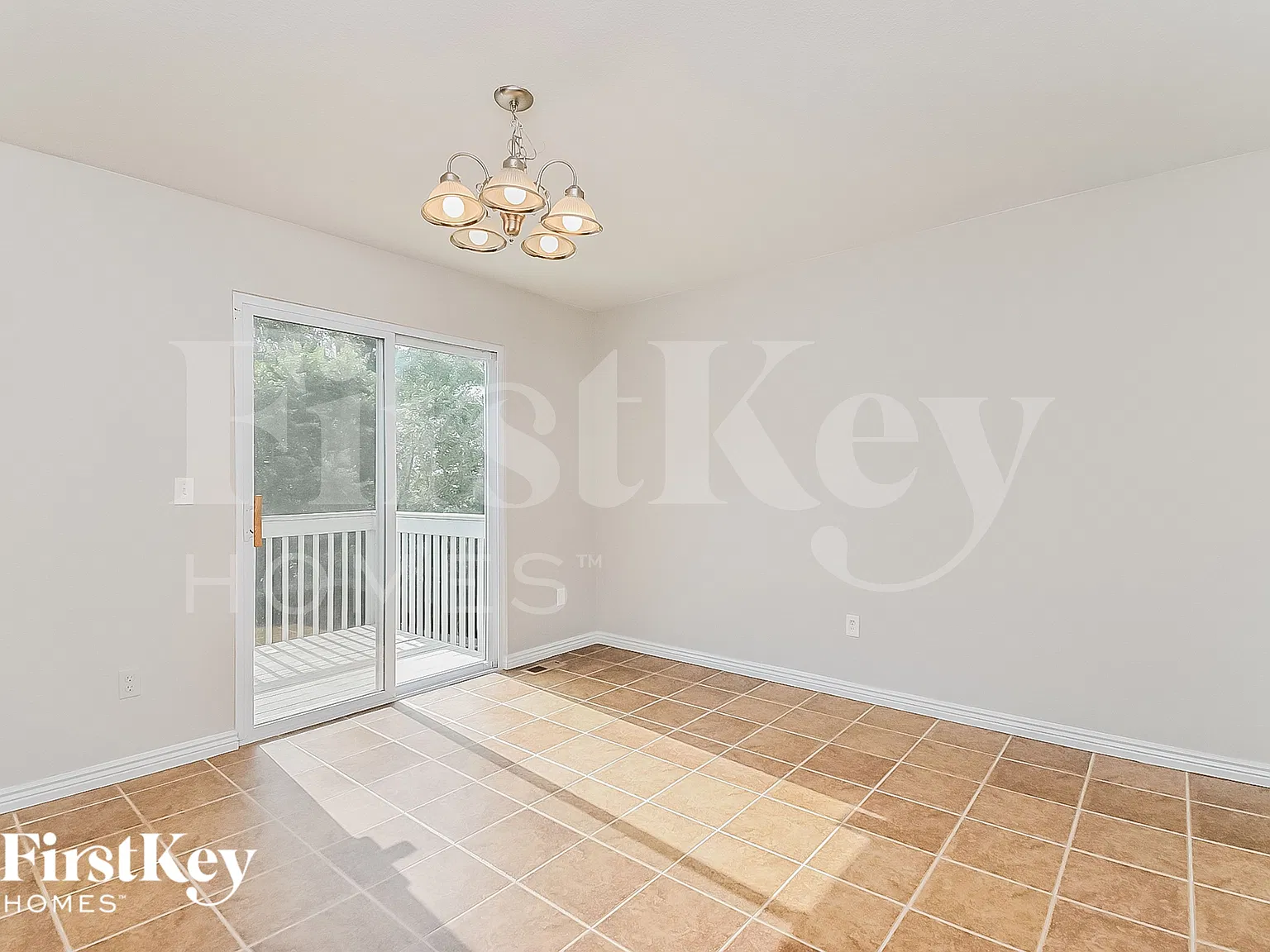 3 bed, 2.0 bath, 1880 sqft, $2,595 — Photo 4