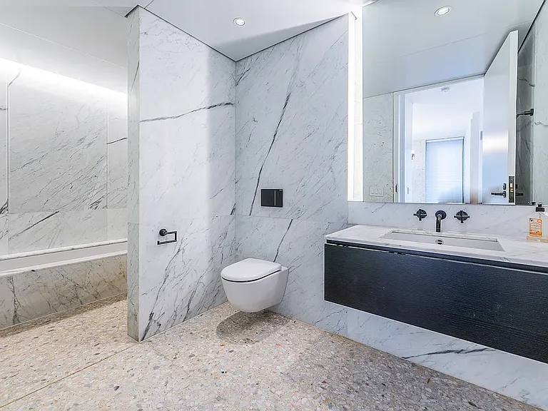 16 W 40th St #18D — Photo 11