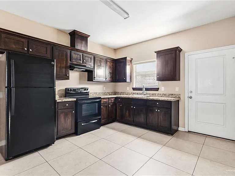 2805 E Garfield Ave #1 — Photo 4