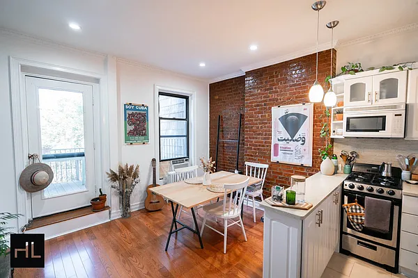 Rented by Highline Residential | media 4