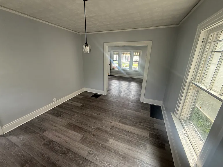 235 S Findlay St — Photo 10