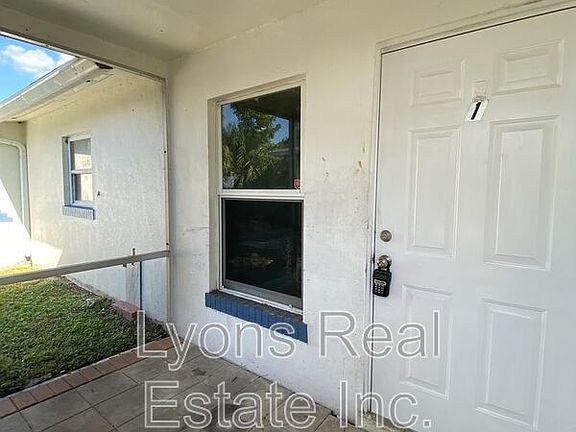 2nd image of 40 Willis Rd APT 1