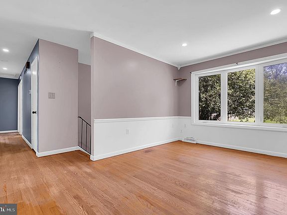 4th image of 6621 Willis Ln