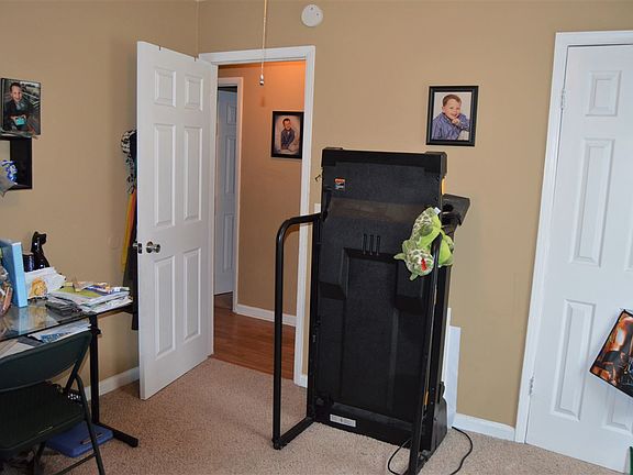 5th image of 1004 Eastwood Dr