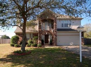 106 Bay Creek Ct, Dickinson, TX 77539