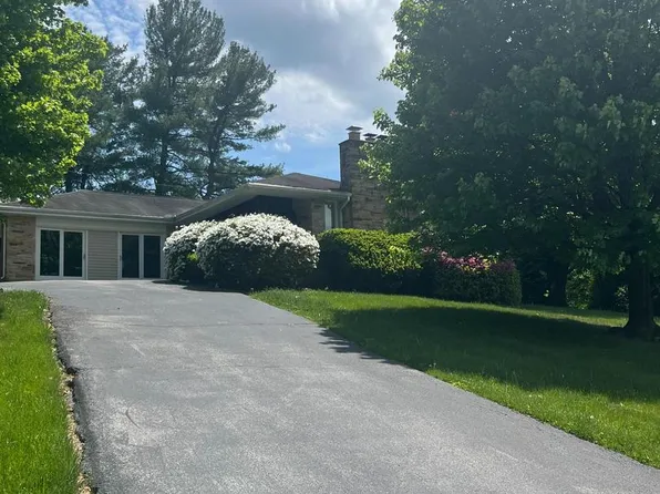1201 Wisteria Dr, Catonsville, MD 21228