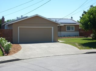 90 Corte Roble, Novato, CA 94949