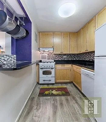 Sold by Halstead Real Estate | media 4