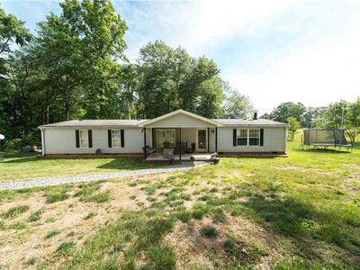 5925 Bobs Lake Rd, Hamptonville, NC, 27020