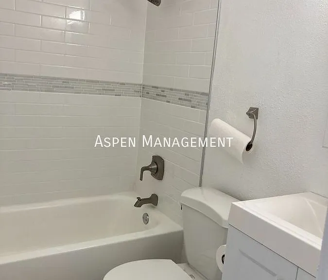 3313 Madison Ave #T111 — Photo 6