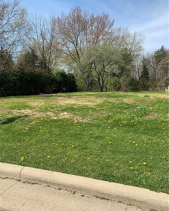 1st image of 8590 Indian Creek Dr