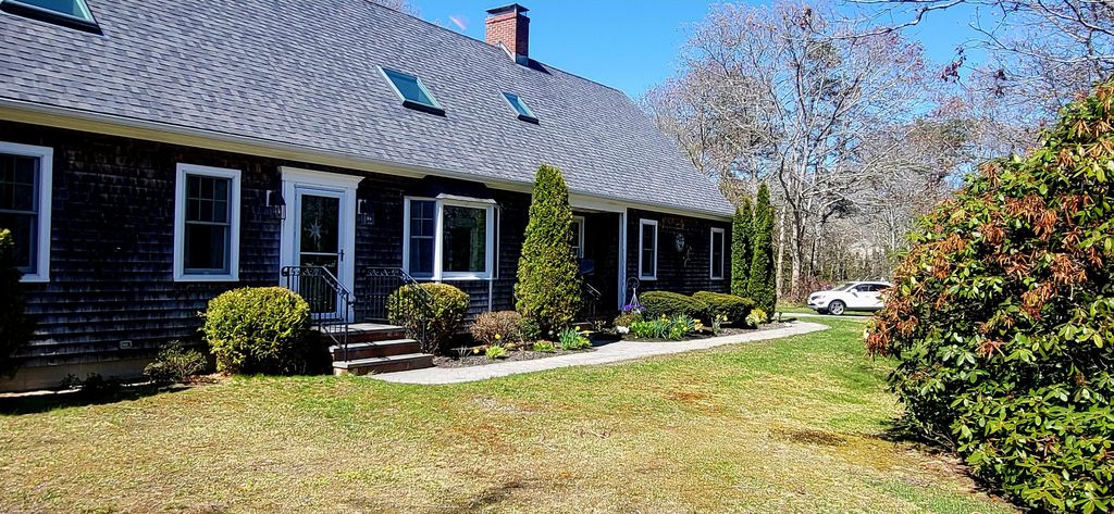 13 Checkerberry Lane, Forestdale, MA - View 3