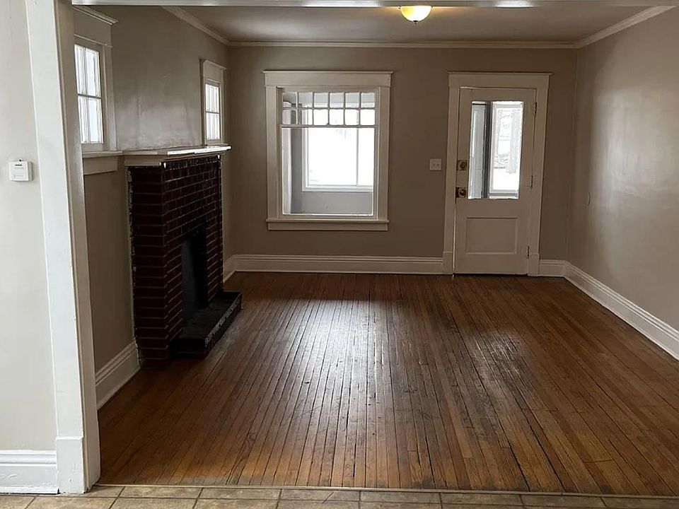 2nd image of 214 Sanford St