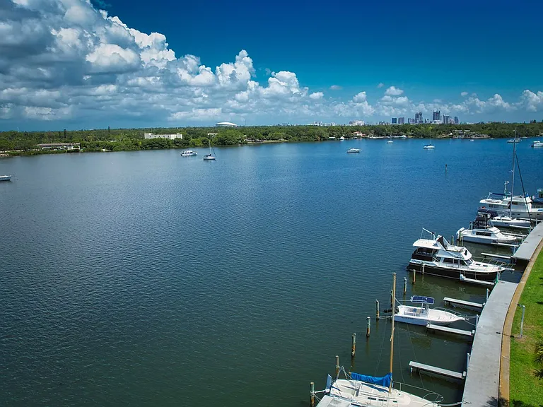 102 Pompano Dr SE #C — Photo 35