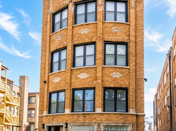 6711 S Paxton Ave, Chicago, IL 60649