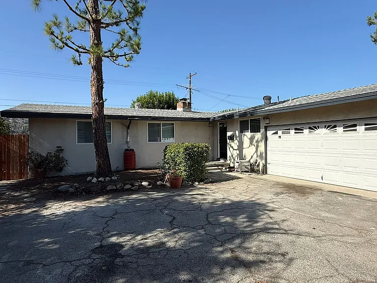 1002 E Walnut Ave — Photo 29