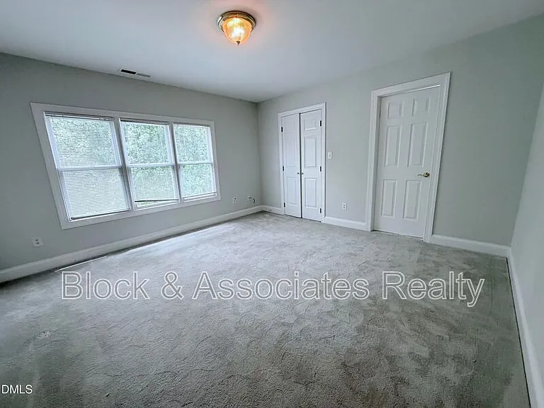 73201 Burrington — Photo 18