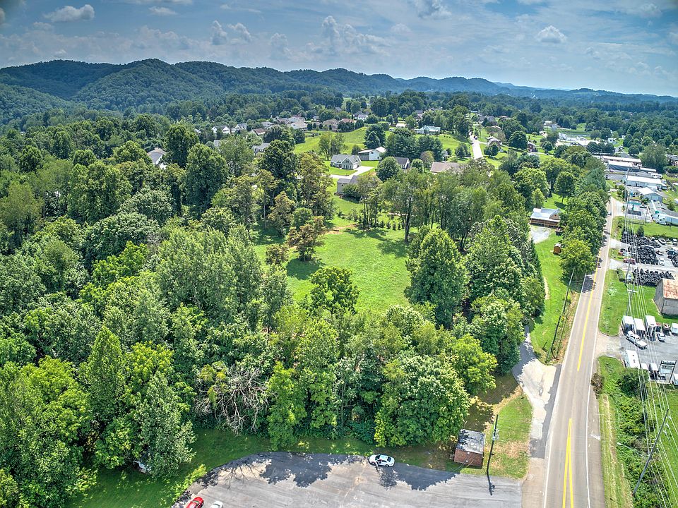 1st image of 107 Old Stage Dr
