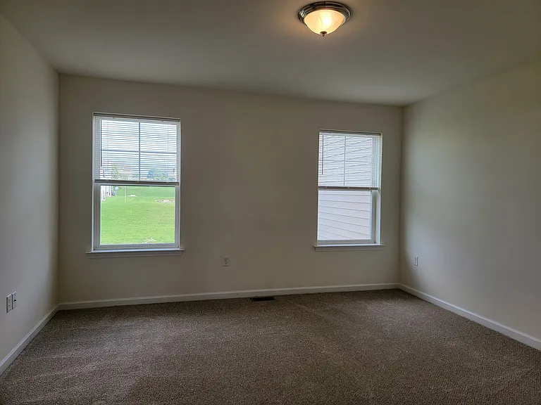 30 Howard Dr — Photo 20